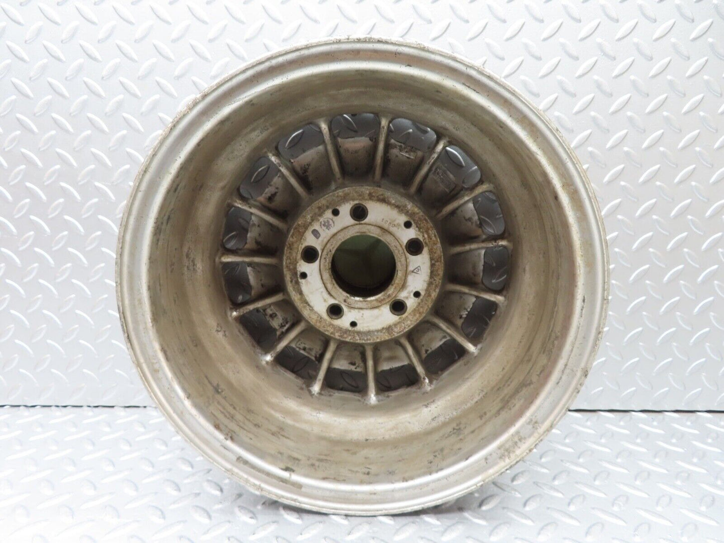 20211 Mercedes-Benz Alloy Wheel Mexican Hat 6.5Jx14H2 ET30 1084001002