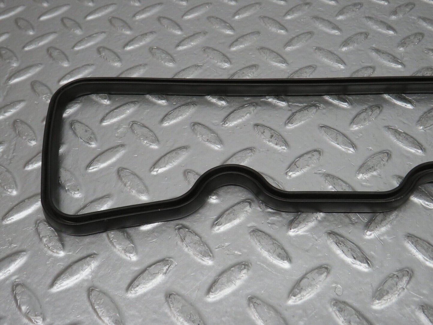 0109 Mercedes-Benz W116 350SE Valve Cover Gasket 1160161321