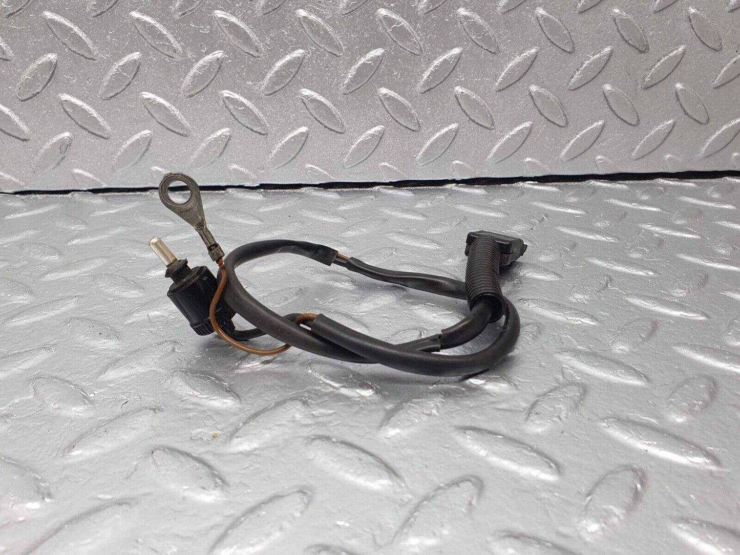 42996 Mercedes-Benz W201 190  Wire Cable Connector 0085450828 0095451428