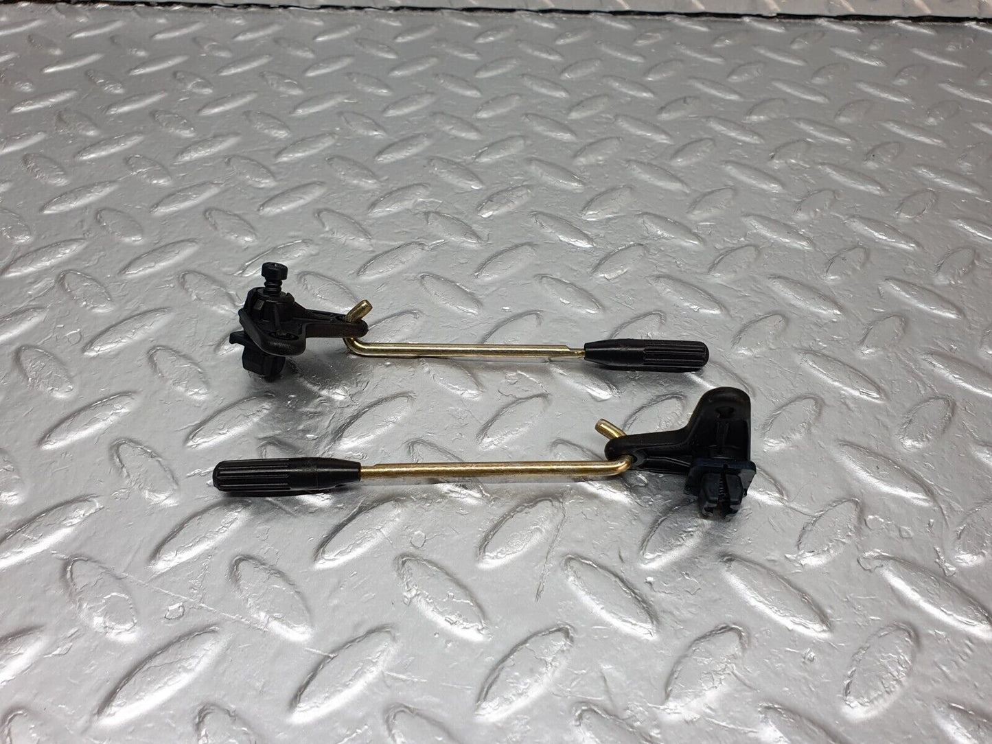 42103 Mercedes-Benz W202 C200 Rear Door Lock Knob Pair 2107300221