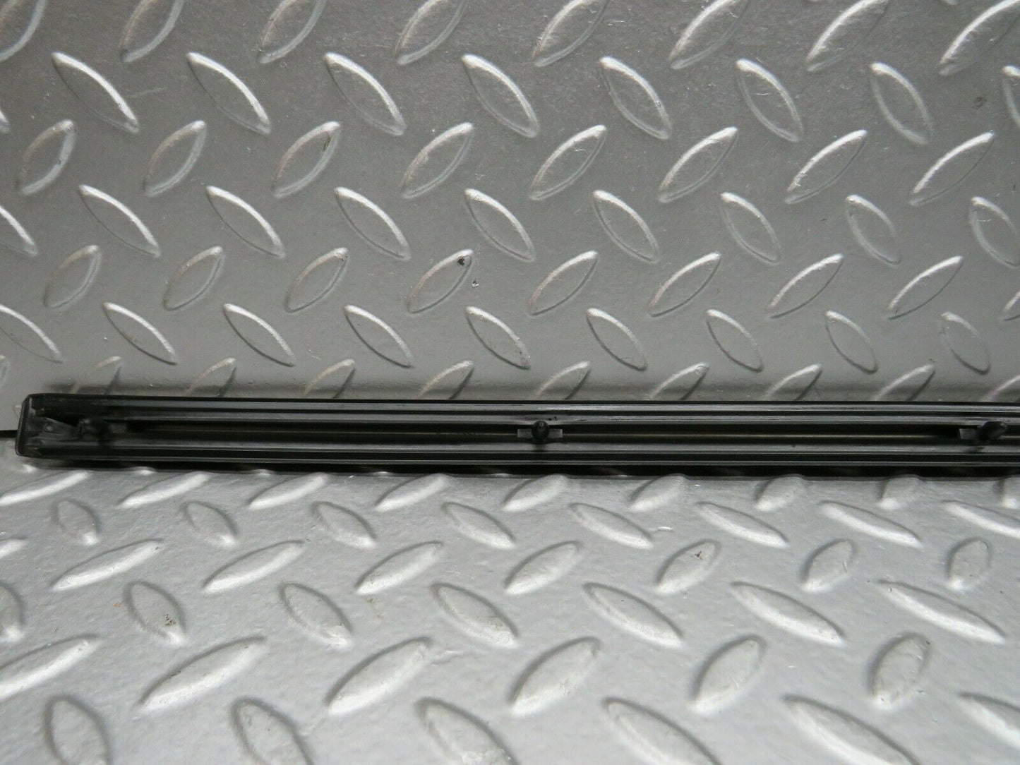 22022 Mercedes-Benz S123 280TE Rear Right Door Centre Moulding Trim