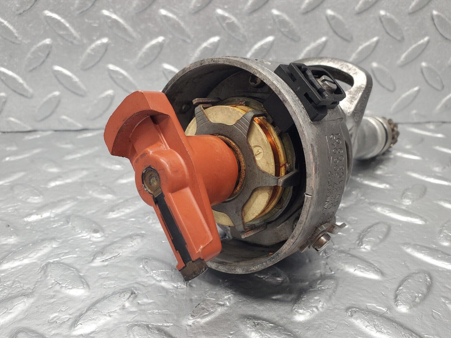 46595 Mercedes-Benz C123 280CE Coupe Ignition Distributor Bosch 0031580901 0237306045