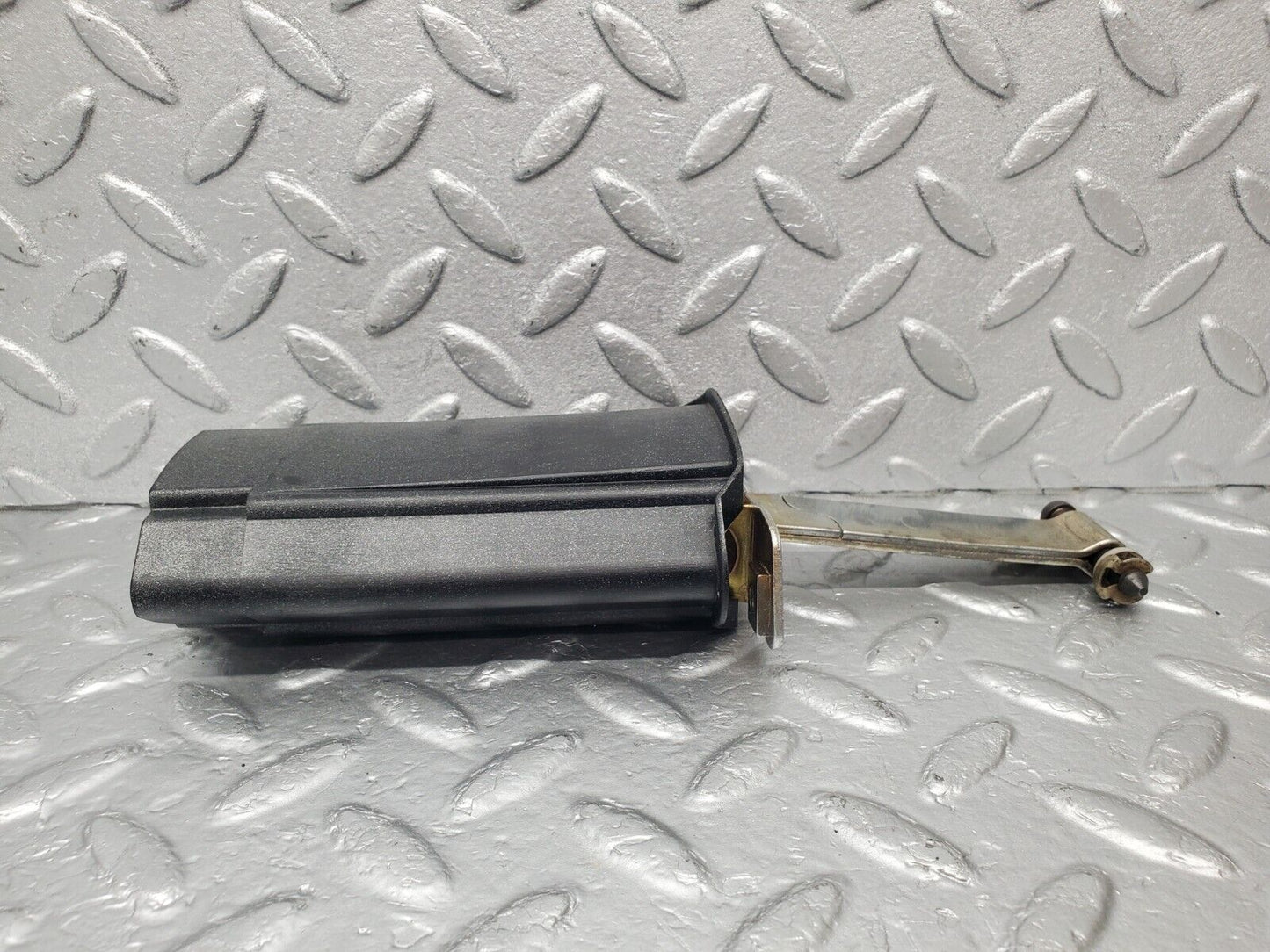 46138 Mercedes-Benz W124 Front Right Door Safety Check Strap