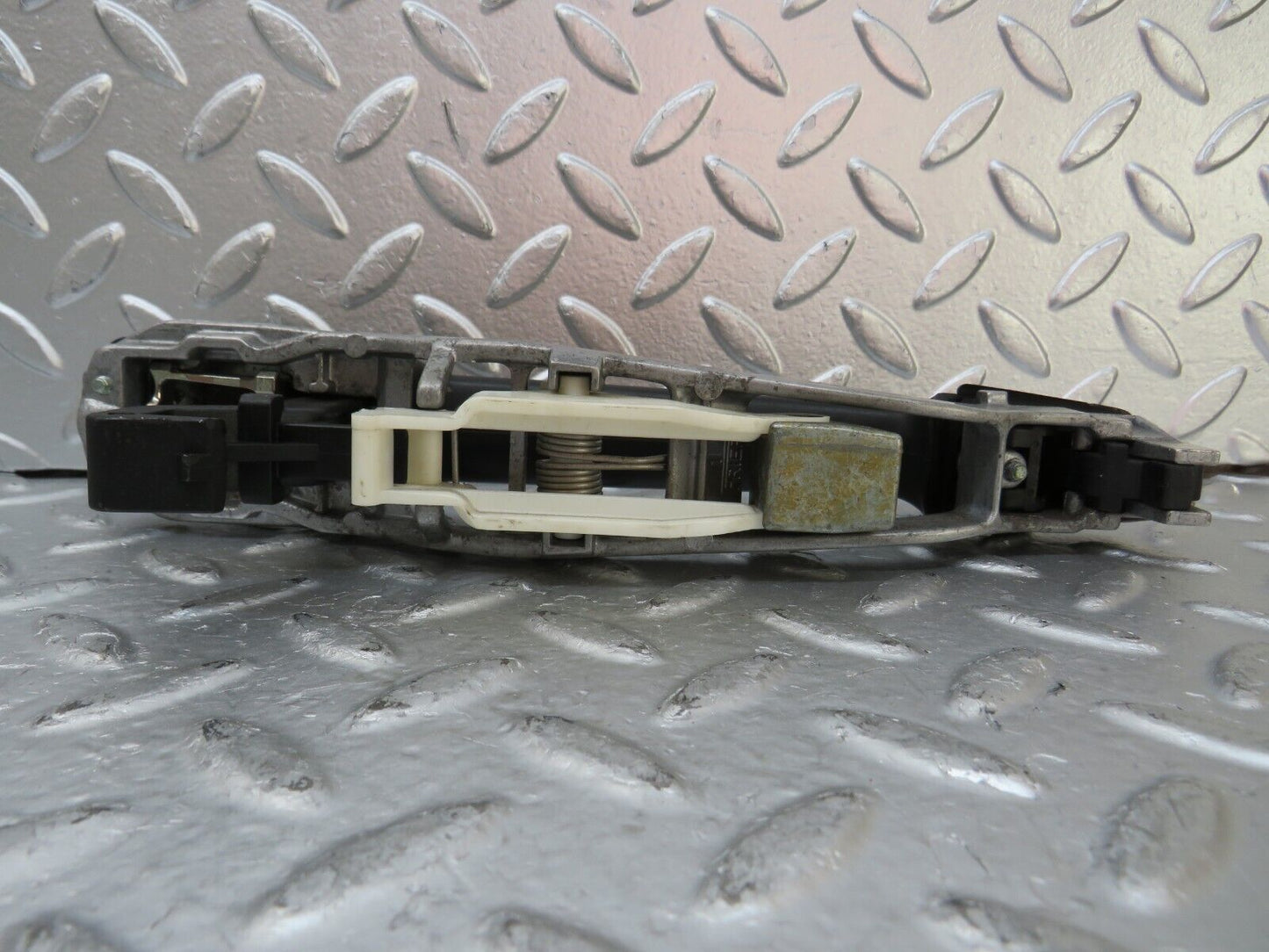 25817 Mercedes-Benz W124 280E Rear Left Exterior Door Handle