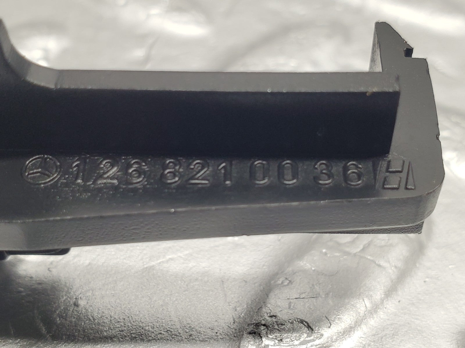 47012122