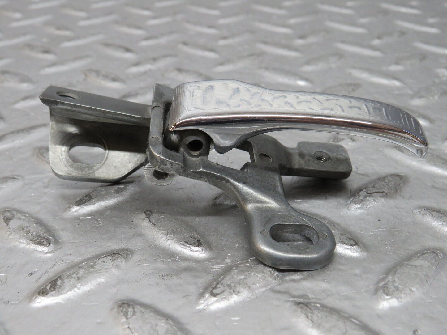 26812 Mercedes-Benz W123 240D Rear Left Interior Door Handle 1237600161