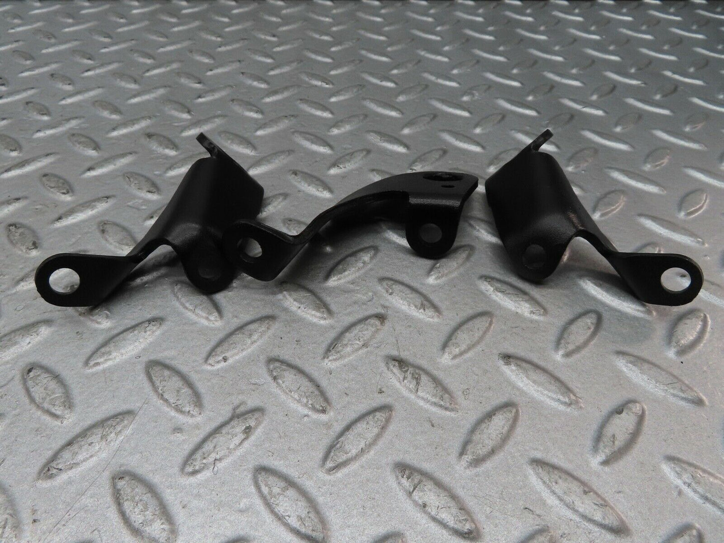 17794 Mercedes-Benz W116 450SEL Engine Lifting Eyes Hooks