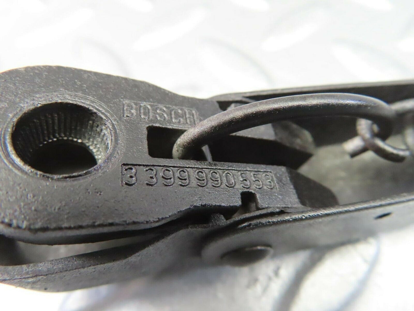 10001 Mercedes-Benz C123 230CE Coupe Wiper Arm Bosch Left 3399990553