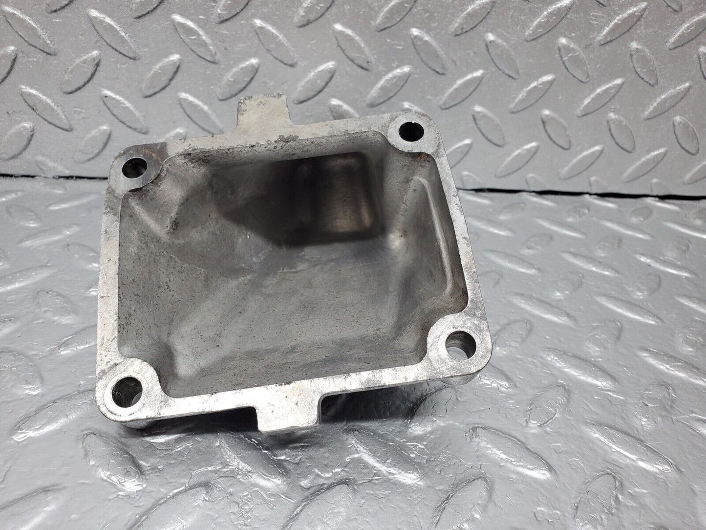45090 Mercedes-Benz R129 300SL Coupe Engine Mount Bracket Left Side 1042230404