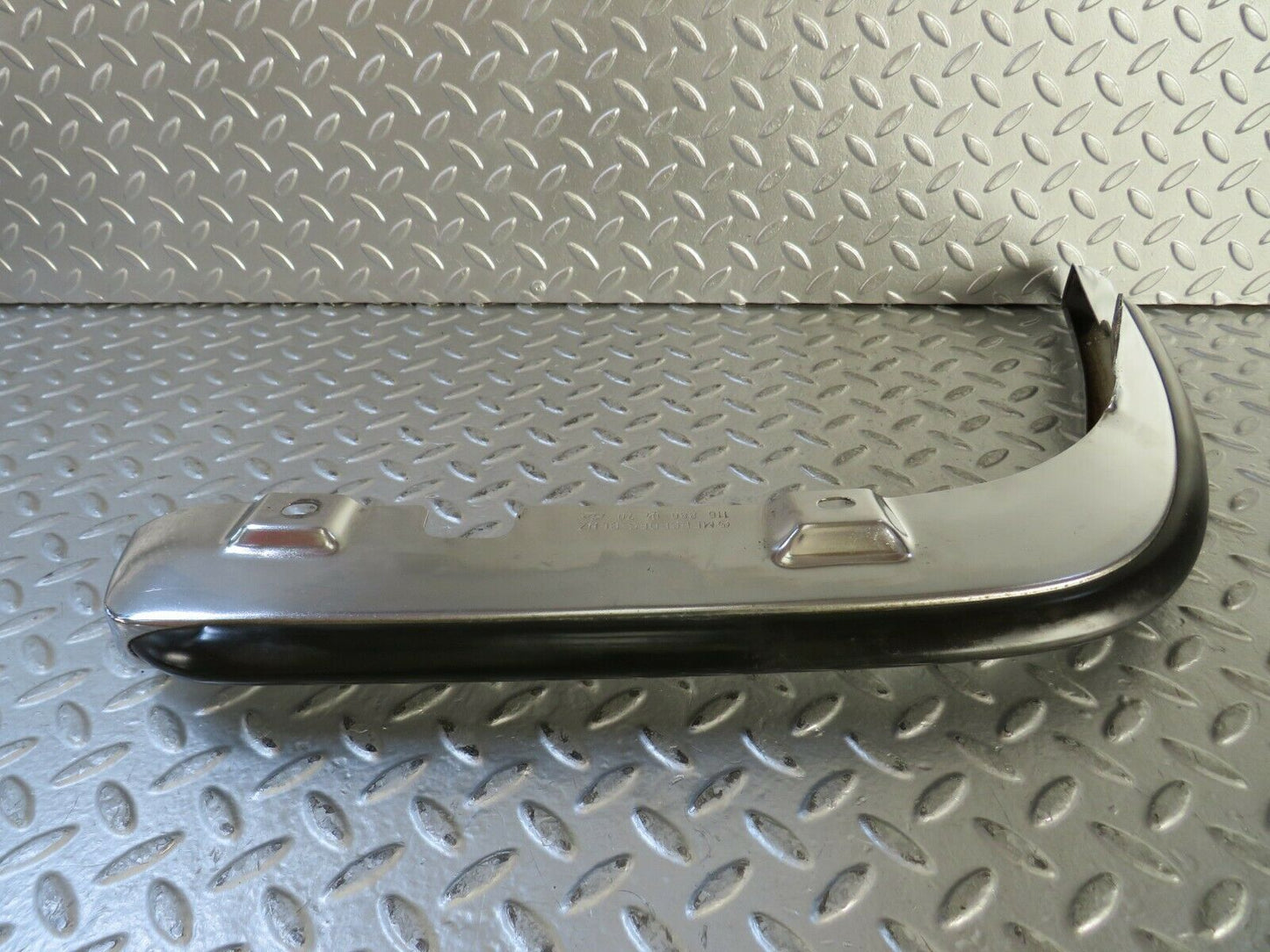 23237 Mercedes-Benz W116 350SE Front Right Upper Bumper Corner 1168800270