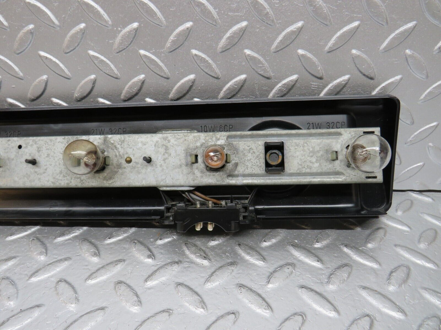 31052 Mercedes-Benz W123 200D Tail Light Bulb Holder Right Side 22064R