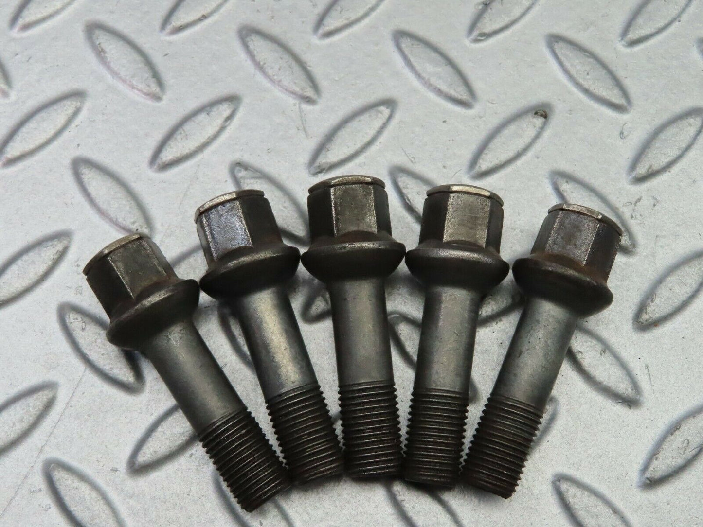 7425 Mercedes-Benz 5x Alloy Wheel Lug Bolt M12x1.5