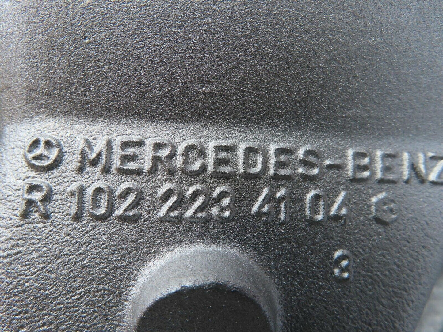 14763 Mercedes-Benz W201 190E Engine Mount Bracket Left Side 1022234104