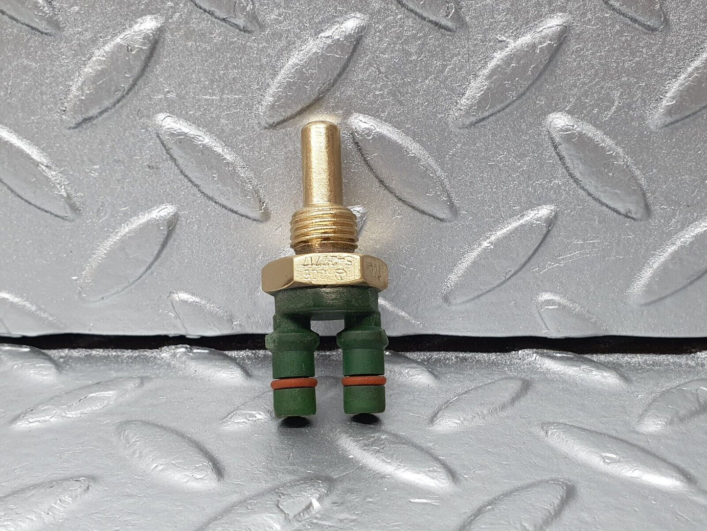 41346 Mercedes-Benz C126 420SEC Coupe Coolant Temperature Sensor Bosch 0065427717 0280130044