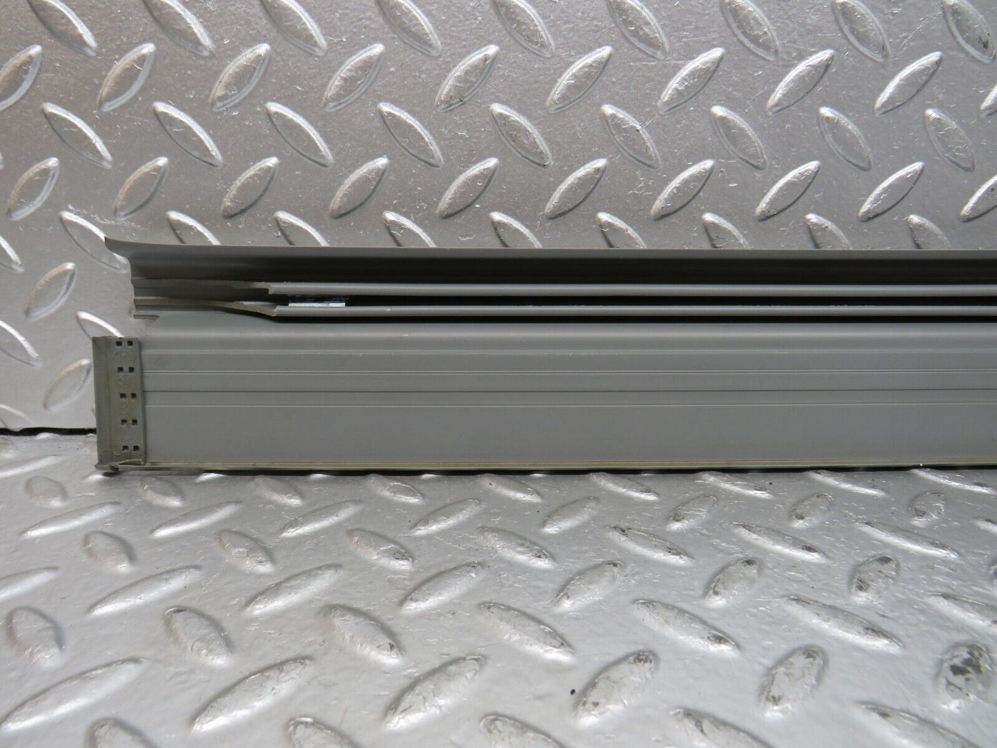 31206 Mercedes-Benz S124 220TE Wagon Front Right Door Sill Trim