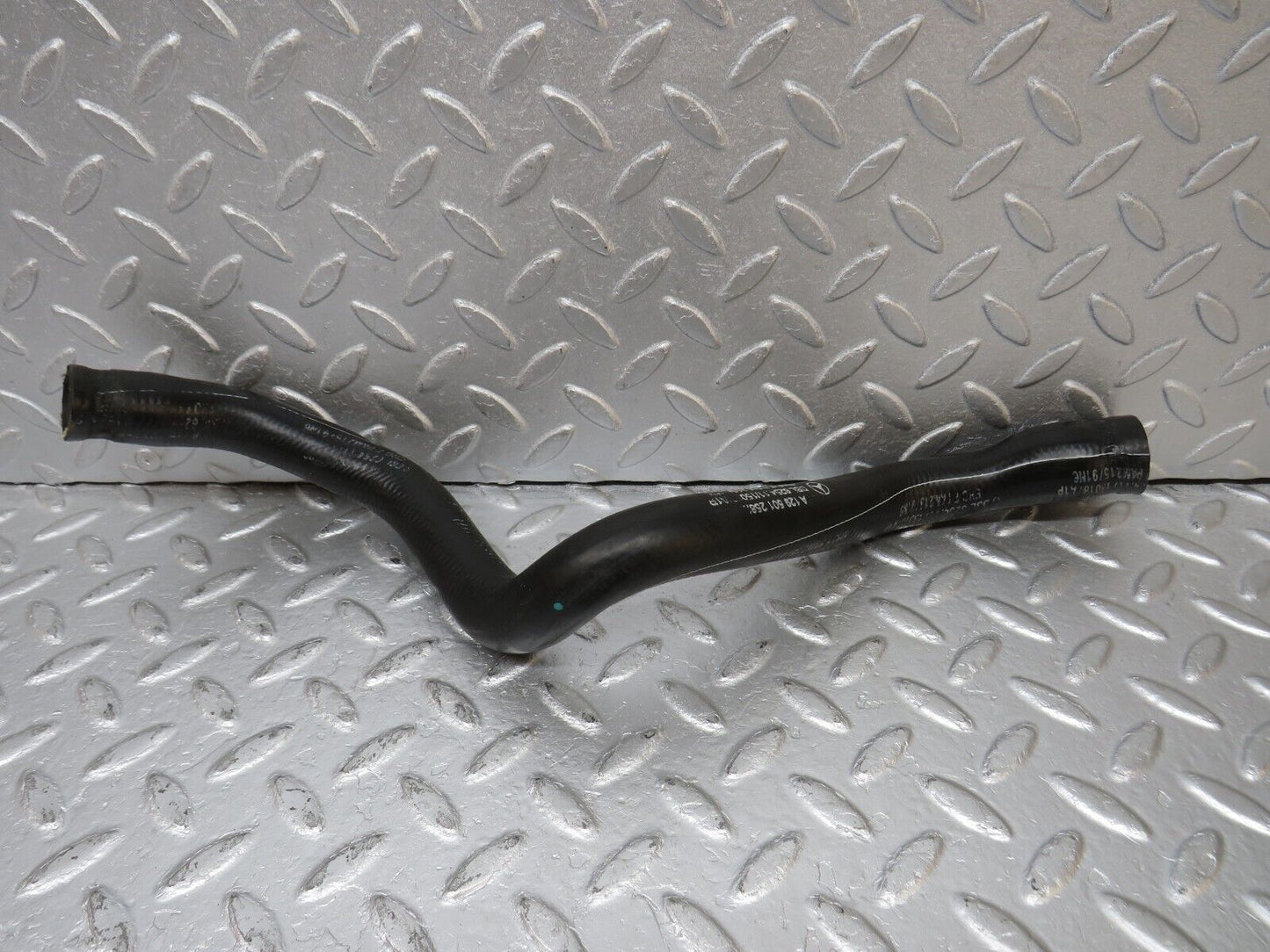 39690 Mercedes-Benz R129 320SL Coupe Radiator Lower Hose Pipe 1295012582