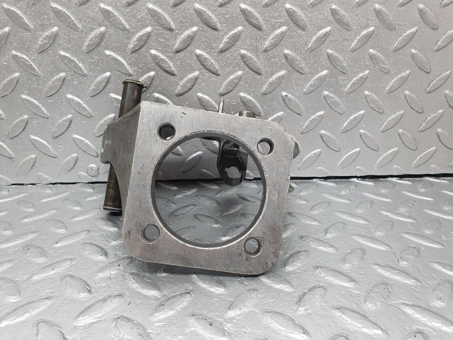 42707 Mercedes-Benz W201 190 Brake Pedal Bracket 1242900419
