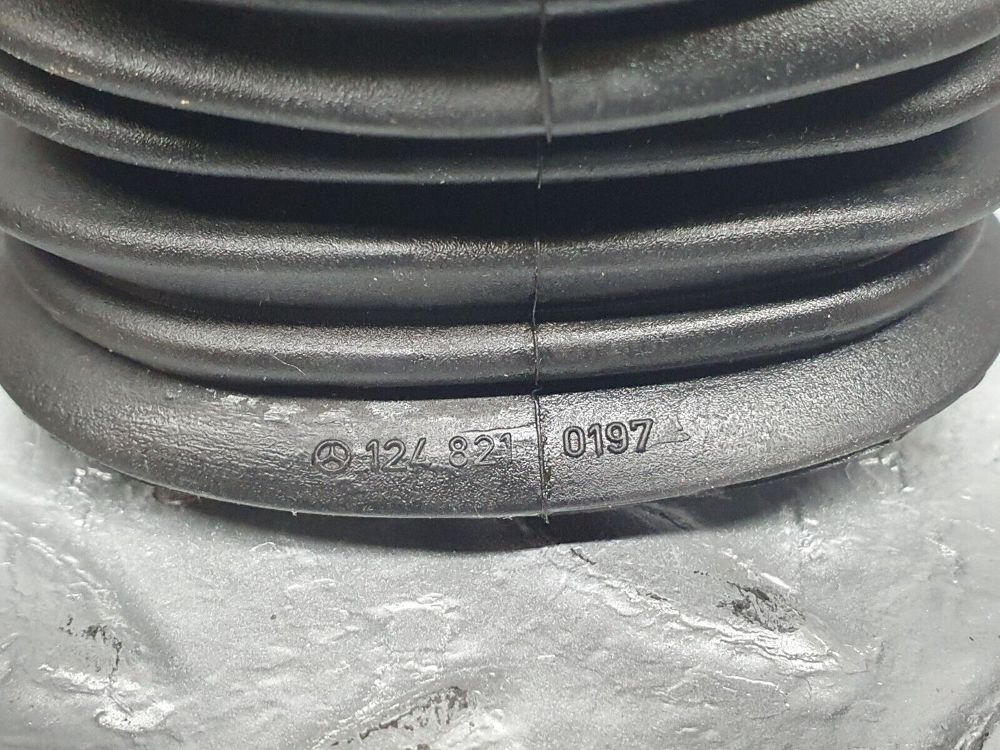 41029 Mercedes-Benz W126 300SE Front Door Wire Protector Rubber  1248210197