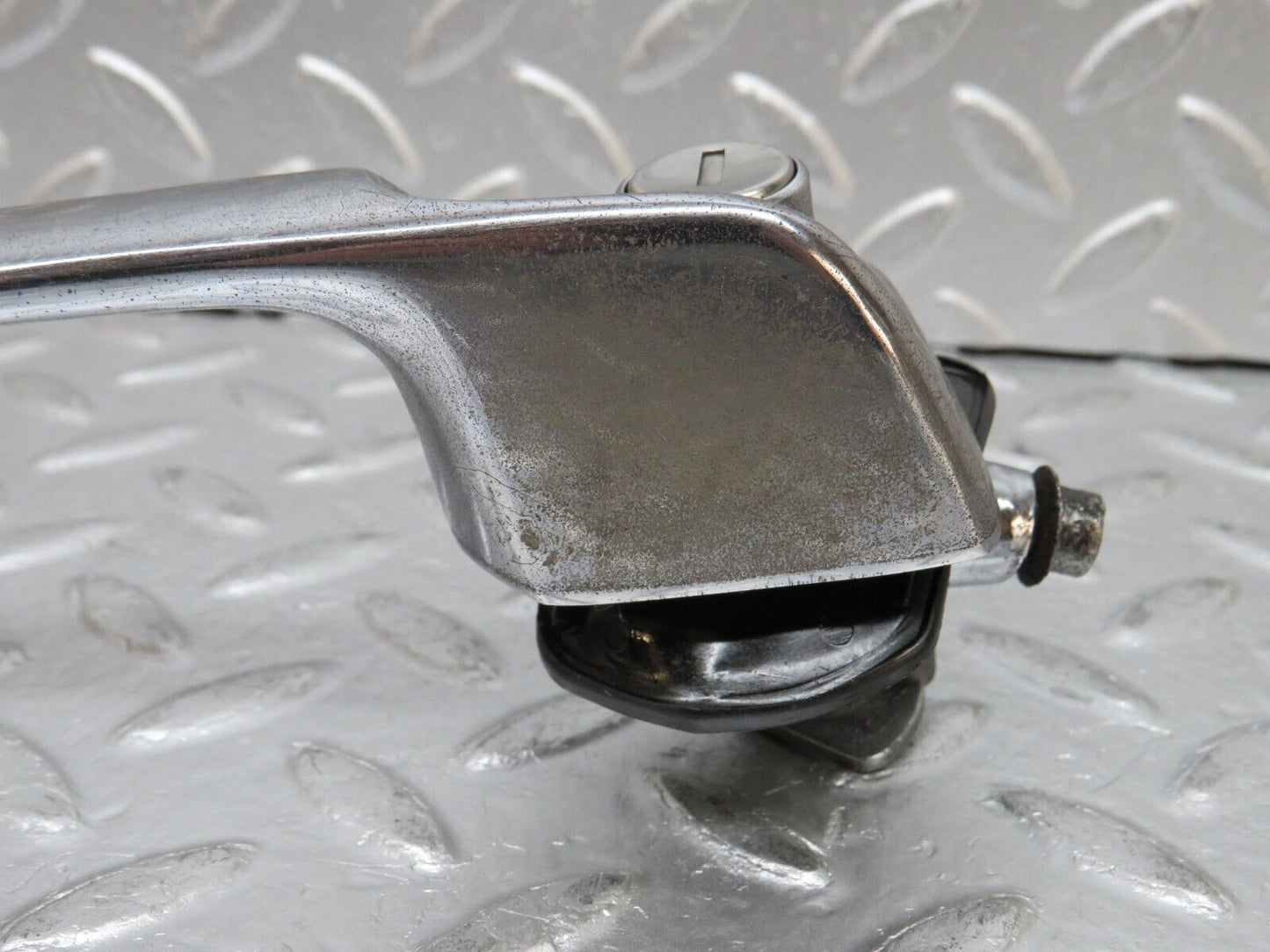 0795 Mercedes-Benz W108 280SE Front Right Door Handle No Key 1087661401