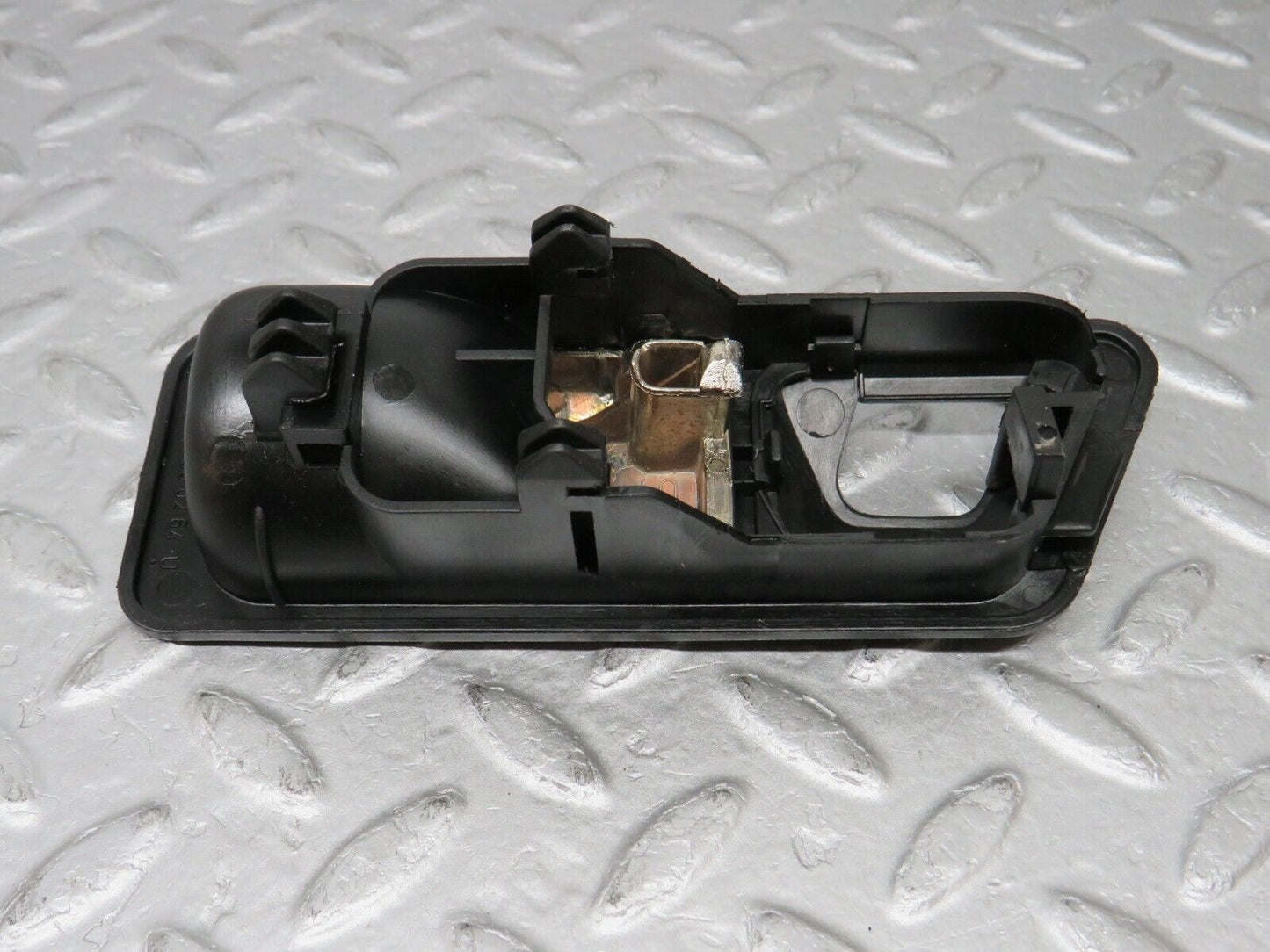 36618 Mercedes-Benz W201 190E 2.0L Right Interior Door Handle 2017660264