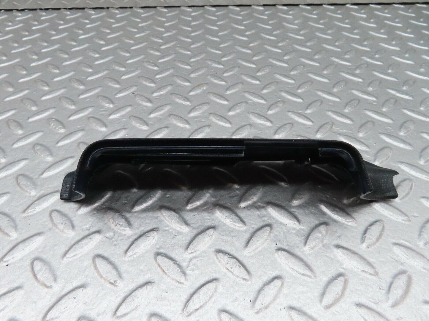 17930 Mercedes-Benz W123 200 B Pillar Bottom Cover Left Side Blue 1236920122