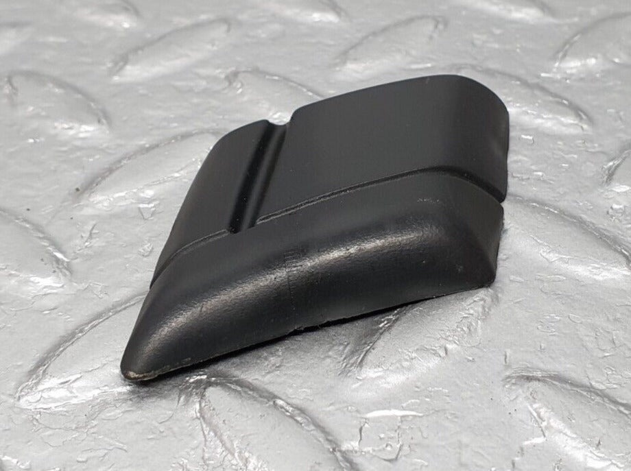 41679 Mercedes-Benz W124 200E Rear Right Fender Centre Moulding Trim