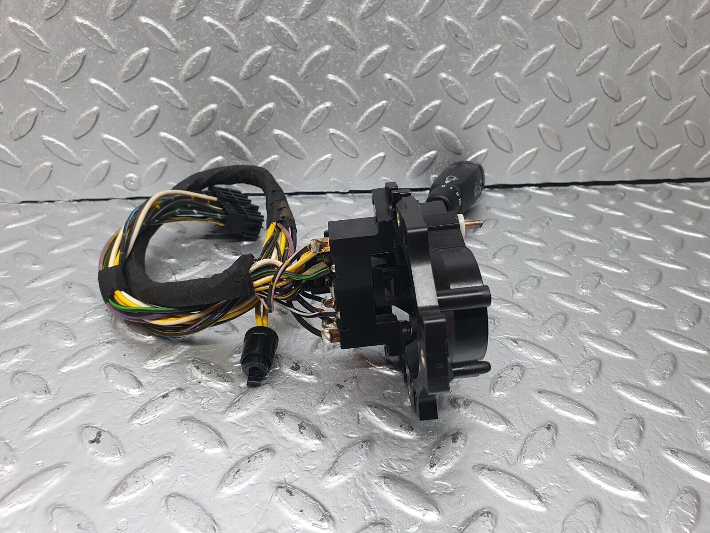 42750 Mercedes-Benz W201 190 Indicator Wiper Stalk 2015450924