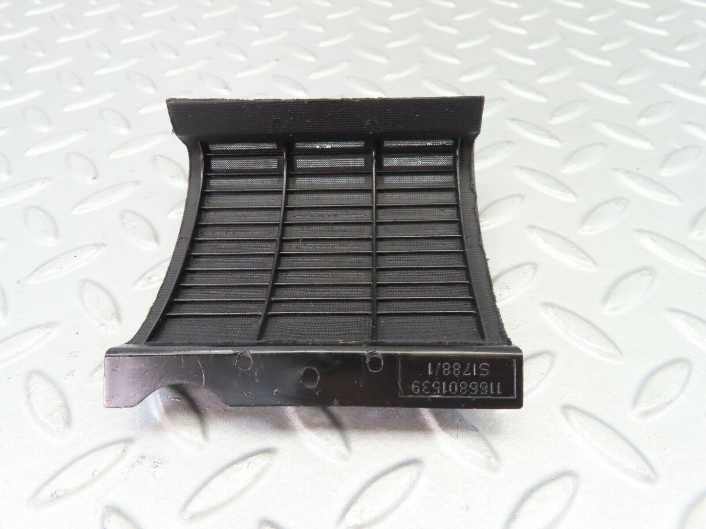 7451 Mercedes-Benz W116 450SE Dashboard Speaker Cover Grill Left 1166801539