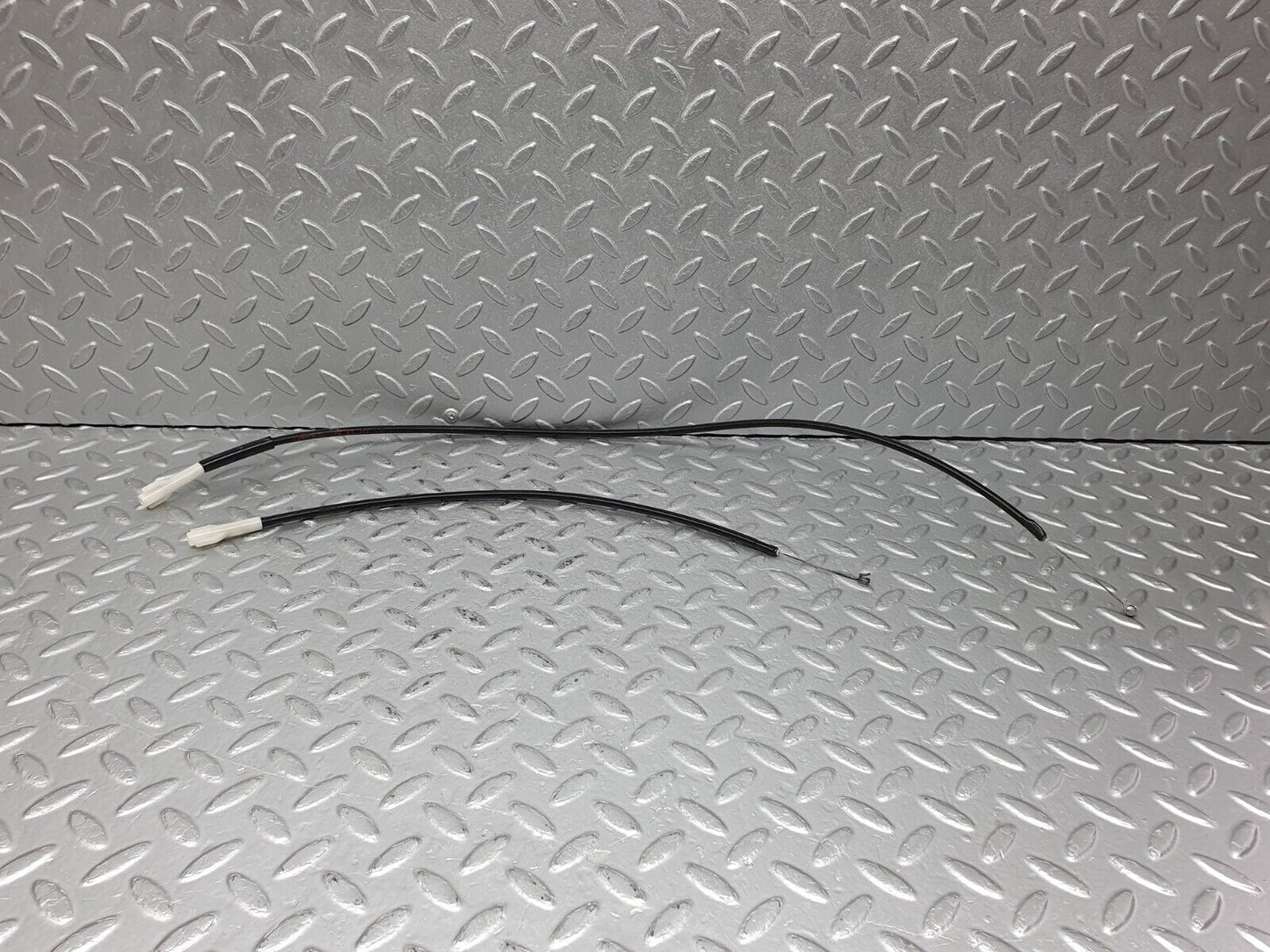 41111 Mercedes-Benz W126 300SE Heater Control Cable Pair 12683009310789 12683013313688