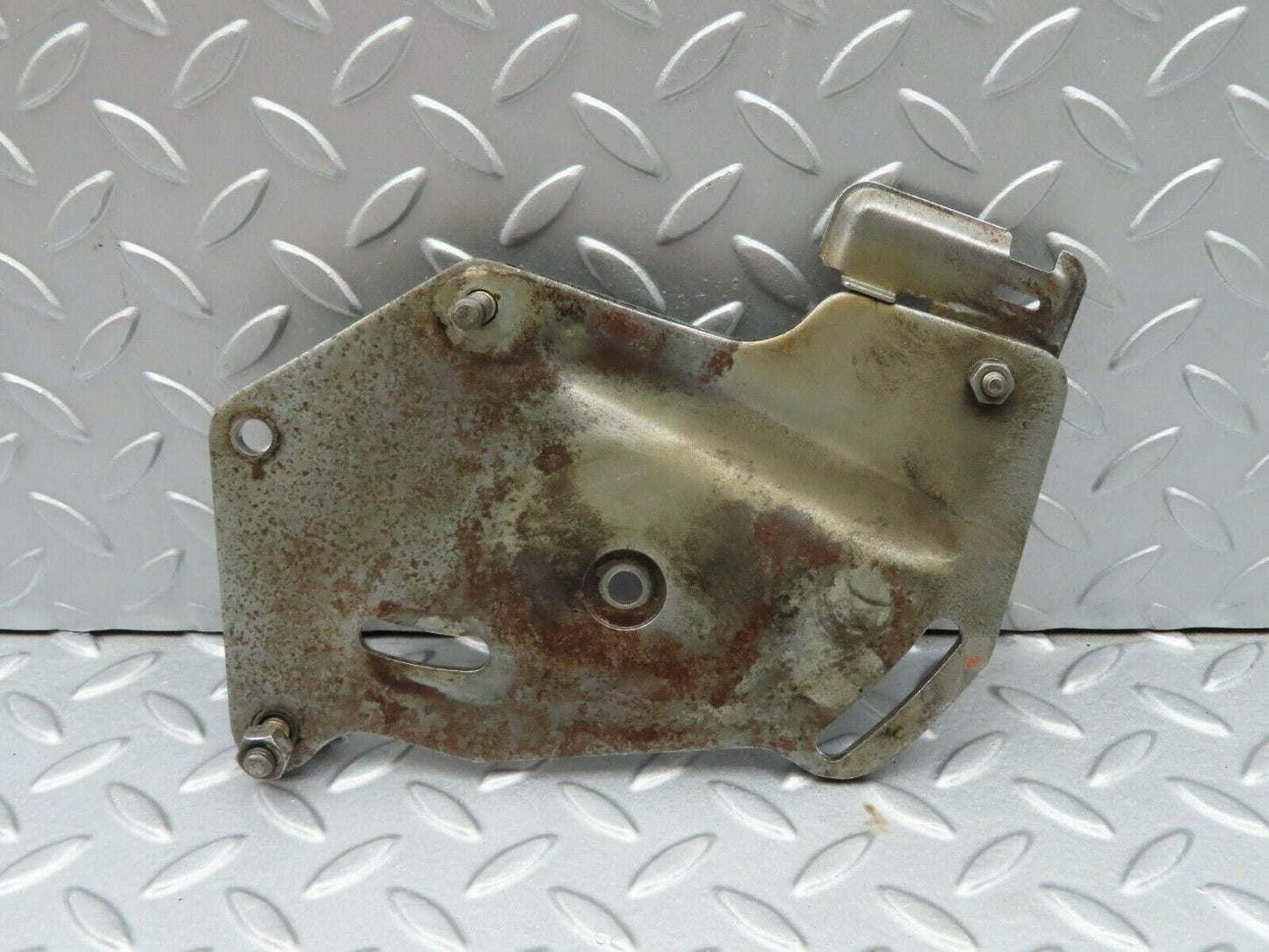 5111 Mercedes-Benz R107 350SL Power Steering Pump Mount Bracket