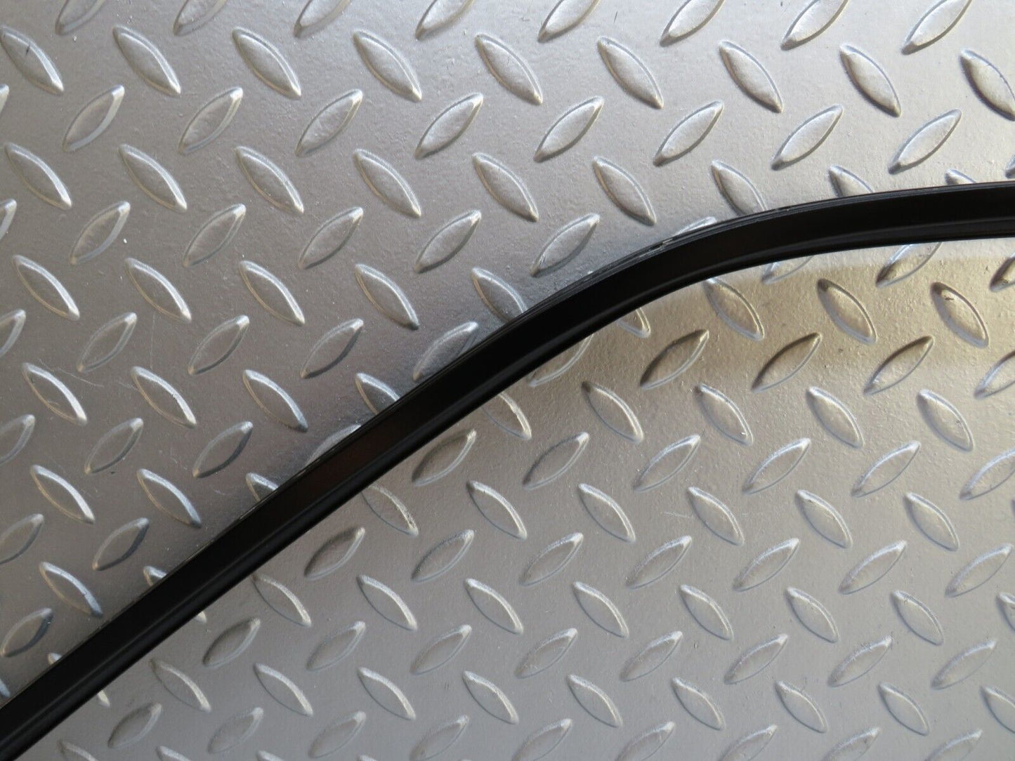 37030 Mercedes-Benz C126 420SEC Coupe Roof Trim Right