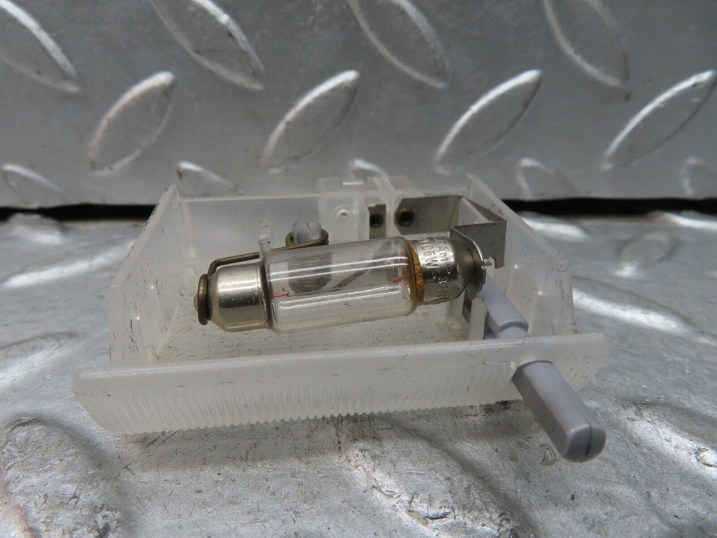 19405 Mercedes-Benz C140 CL420 Coupe Glove Box Light 1408200101