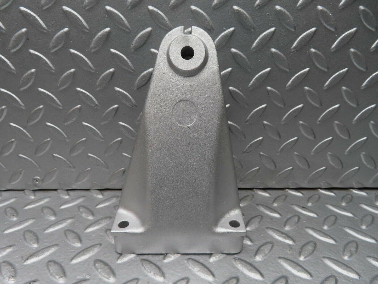 15092 Mercedes-Benz W140 S320 Engine Mount Bracket Right Side 6032235304