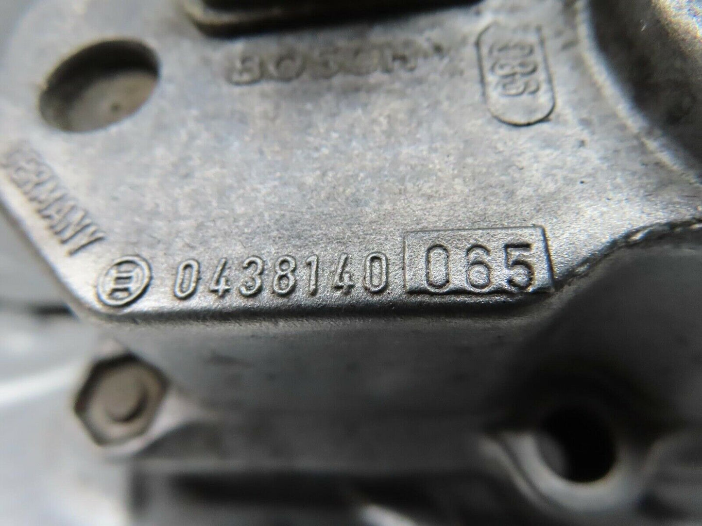 15308 Mercedes-Benz W123 230E Warm Up Regulator Bosch 0438140065