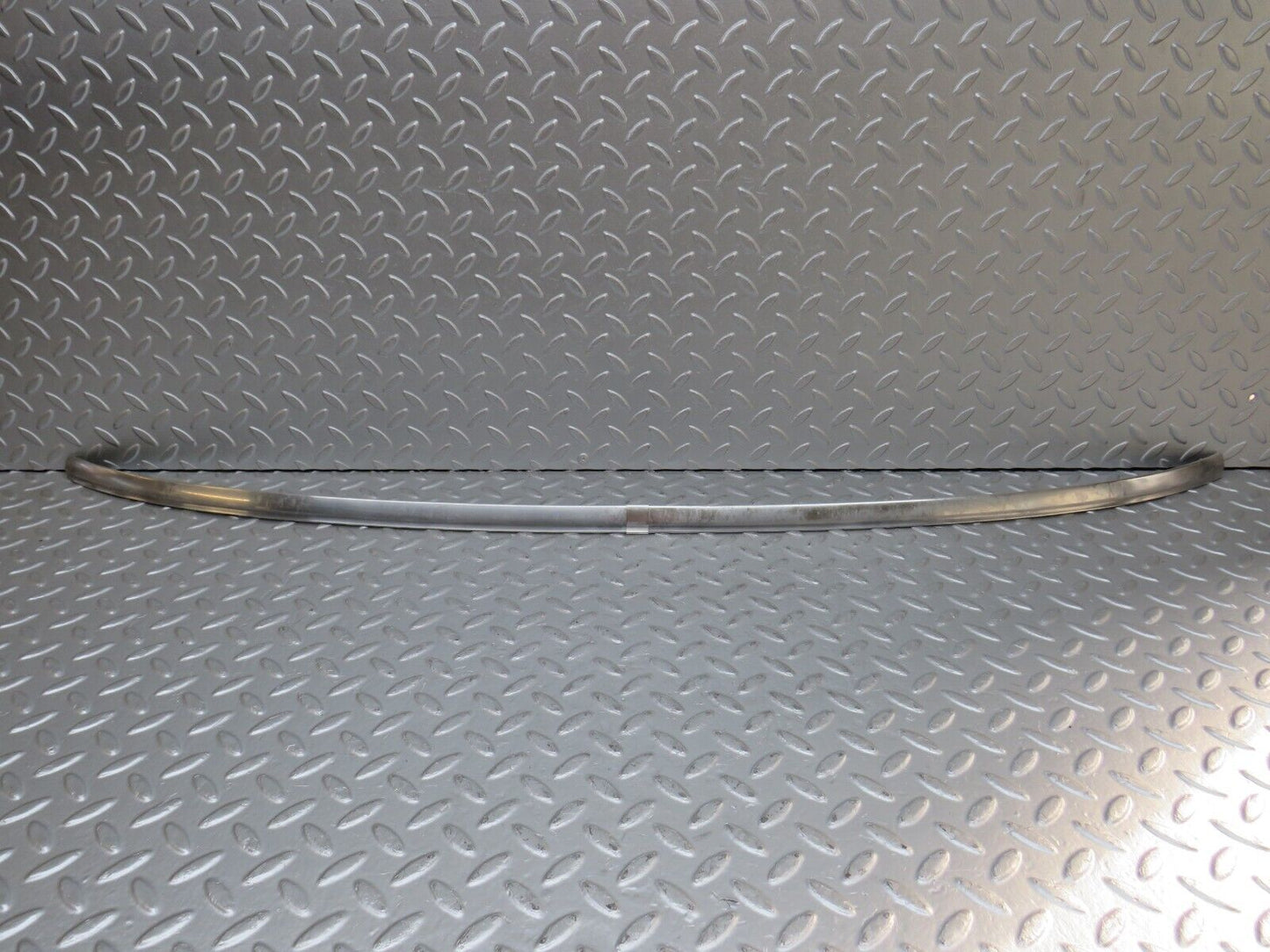 34470 Mercedes-Benz C126 380SEC Coupe Front Windscreen Upper Frame Trim
