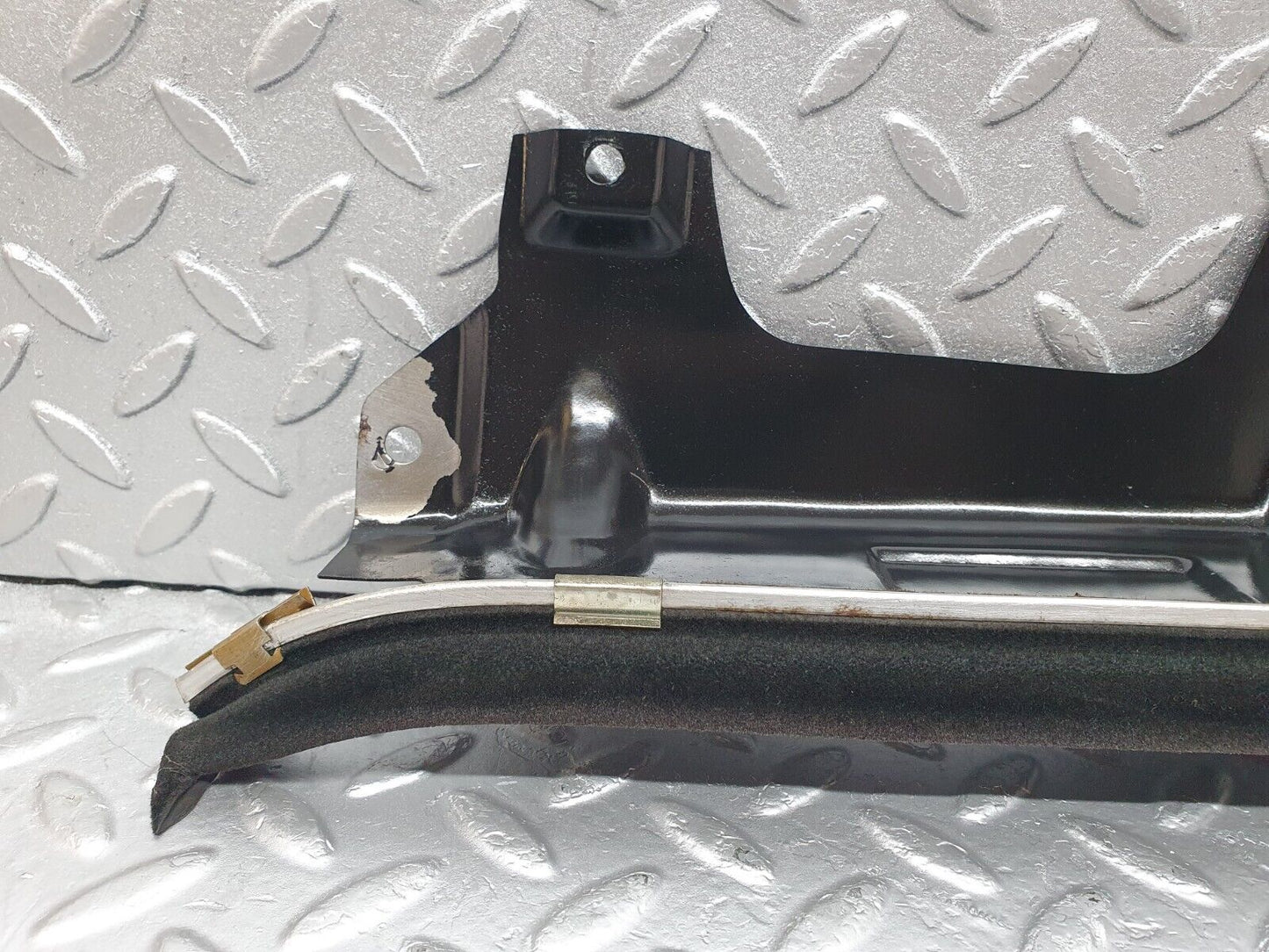 43904 Mercedes-Benz C123 230CE Coupe Rear Left Window Channel Support Bracket