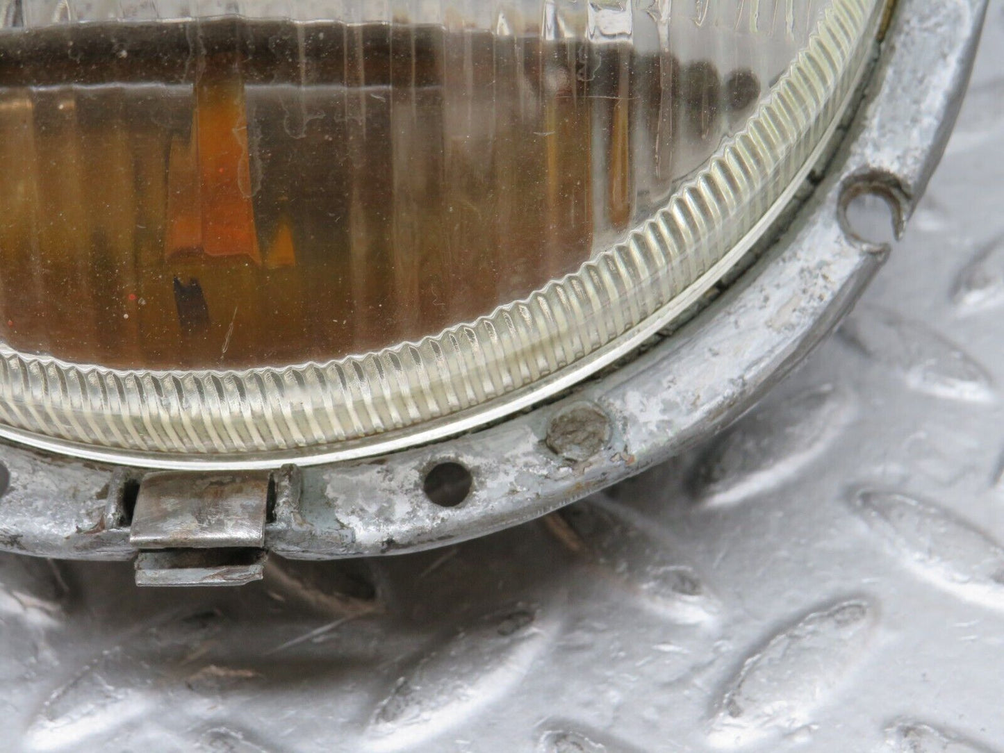 35863 Mercedes-Benz W108 Headlight Bosch 1305630023