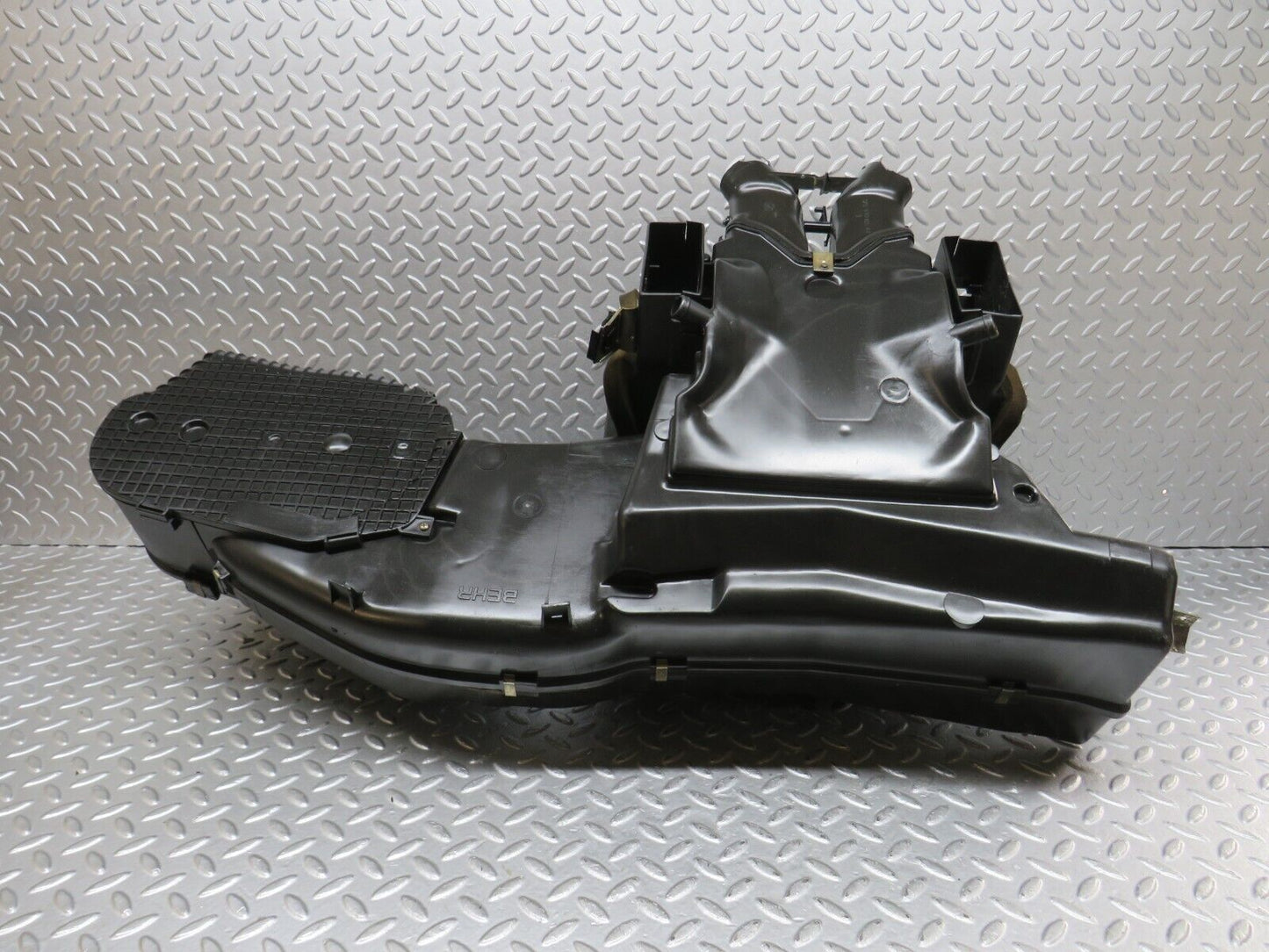 36315 Mercedes-Benz W126 420SE Heater Box Blower Housing Behr