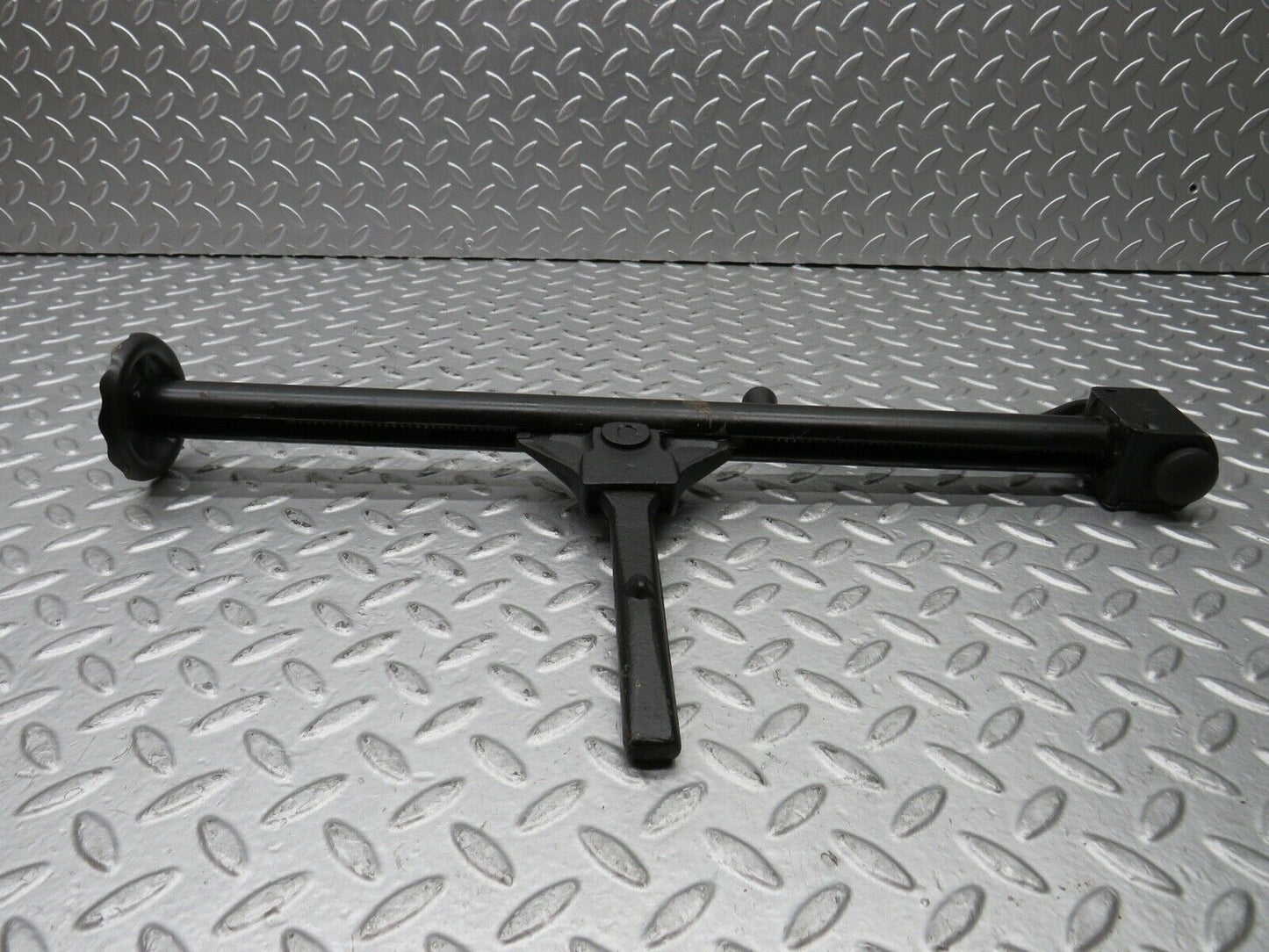 21832 Mercedes-Benz W123 Car Jack Bilstein AB2404