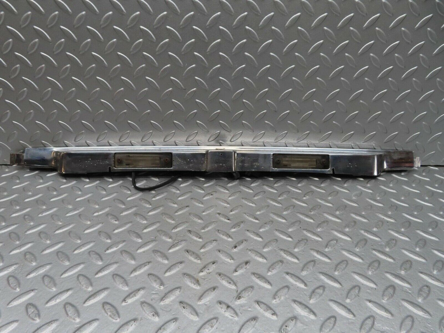14330 Mercedes-Benz W116 350SE number Plate Light Holder Chrome Moulding Trim