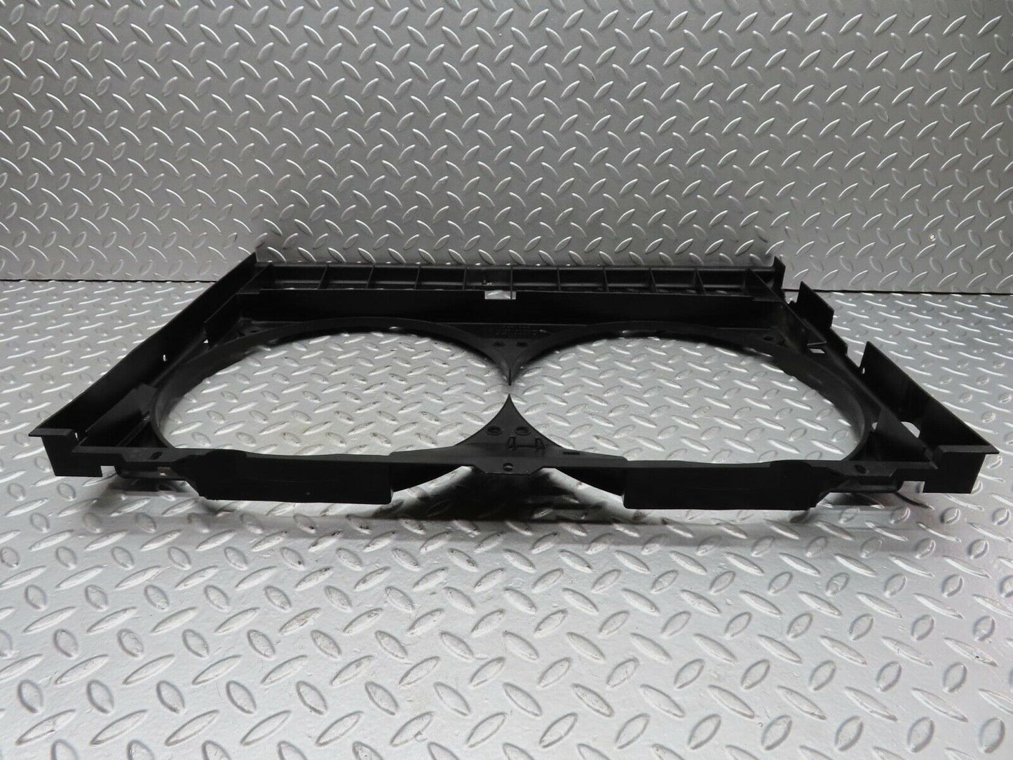 15153 Mercedes-Benz W140 S320 Radiator Fan Frame 1405051755