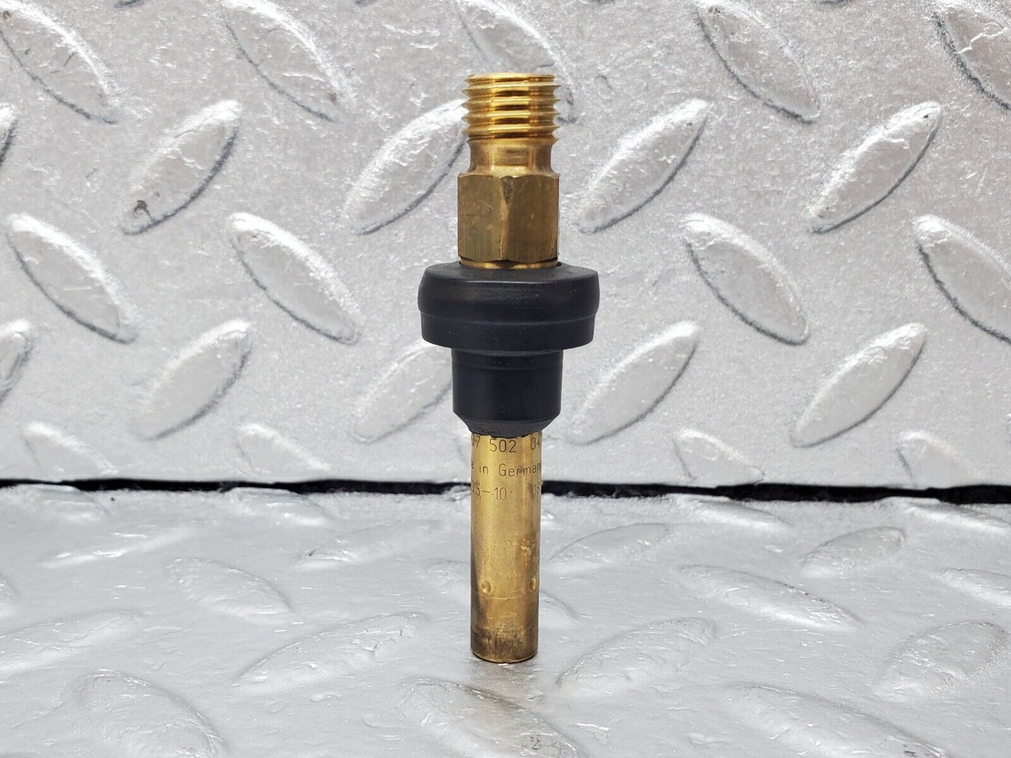 45340 Mercedes-Benz 280E M110.983 Fuel Injector Bosch 0437502047