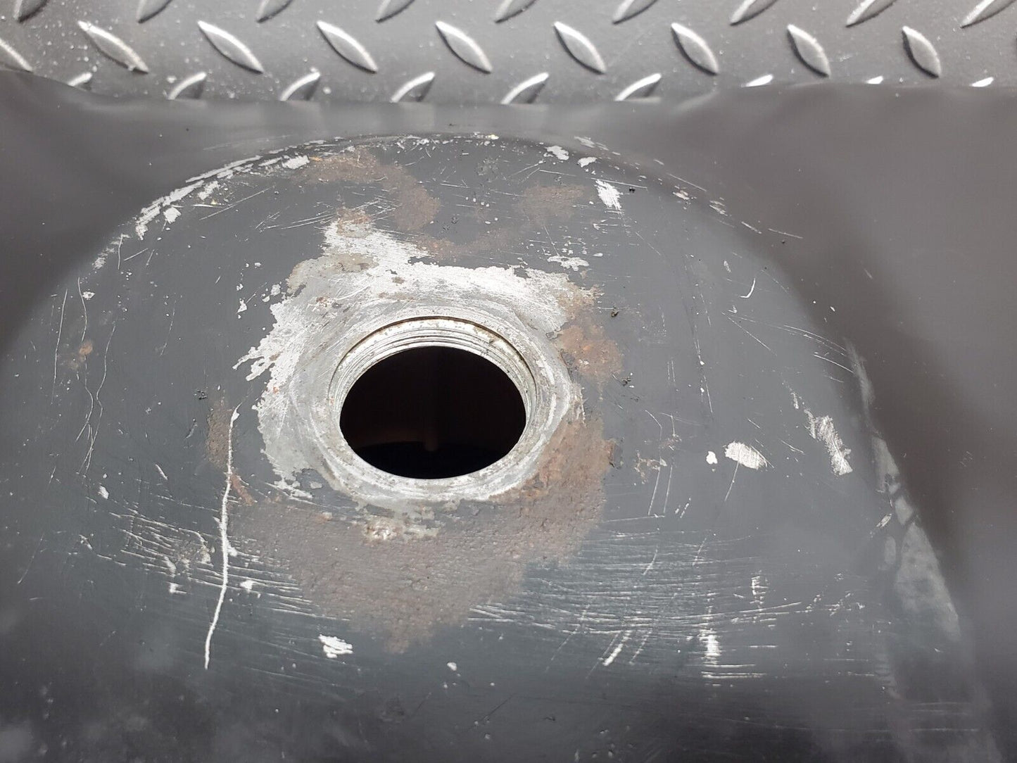 44441 Mercedes-Benz W123 280E Fuel Tank
