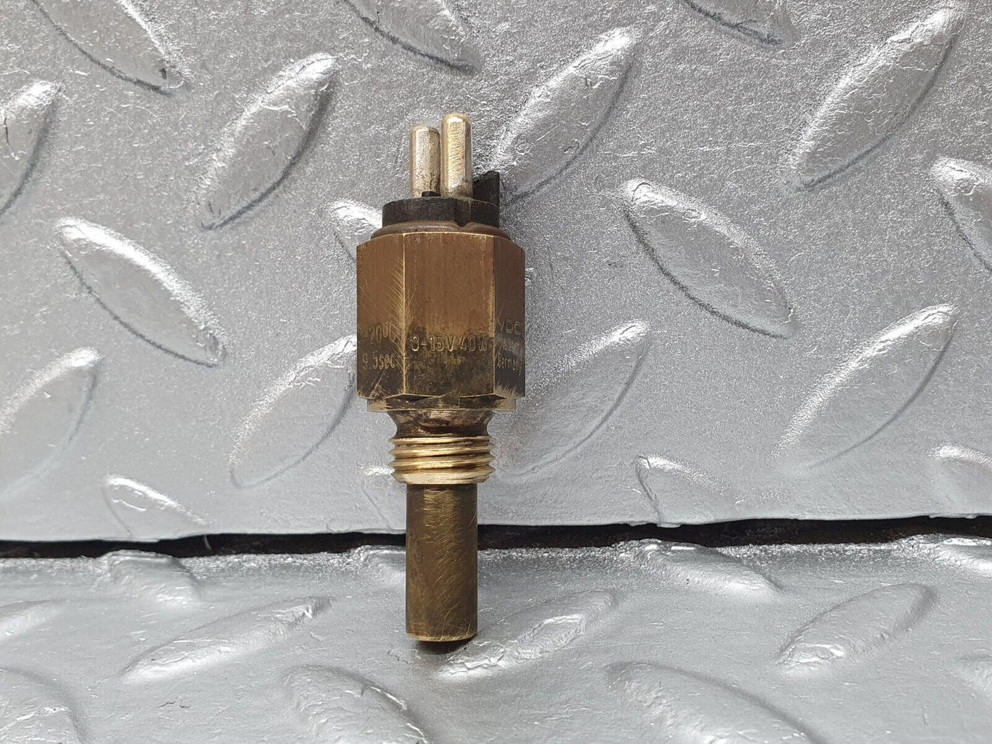 41334 Mercedes-Benz W123 280E Temperature Sensor VDO