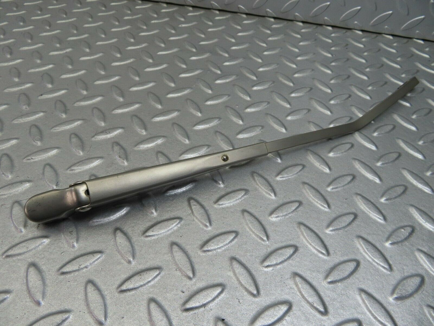 7907 Mercedes-Benz W115 220D Wiper Arm Left Side