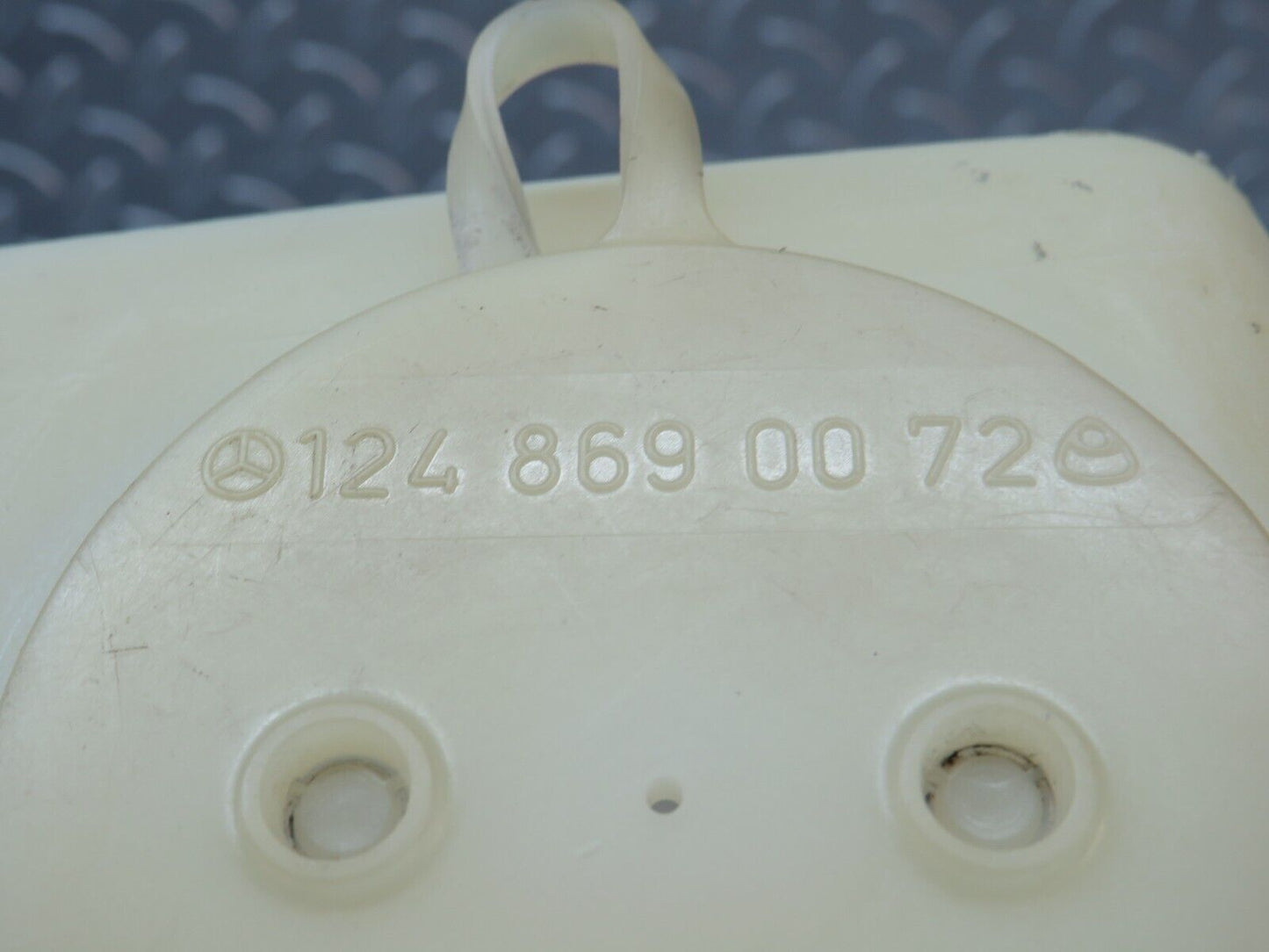 31722 Mercedes-Benz W201 190LE Windscreen Washer Fluid Tank 2018690620