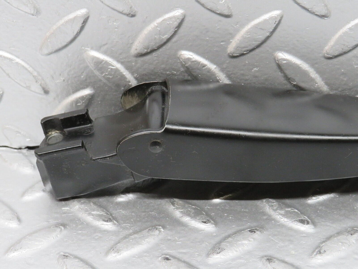31495 Mercedes-Benz S124 220TE Wagon Wiper Arm Bosch