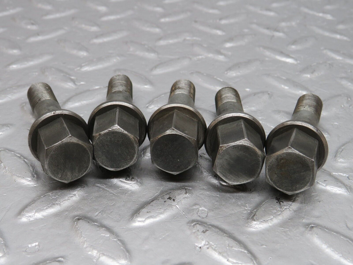 40157 Mercedes-Benz 5x Alloy Wheel Lug Bolt M12x1.5