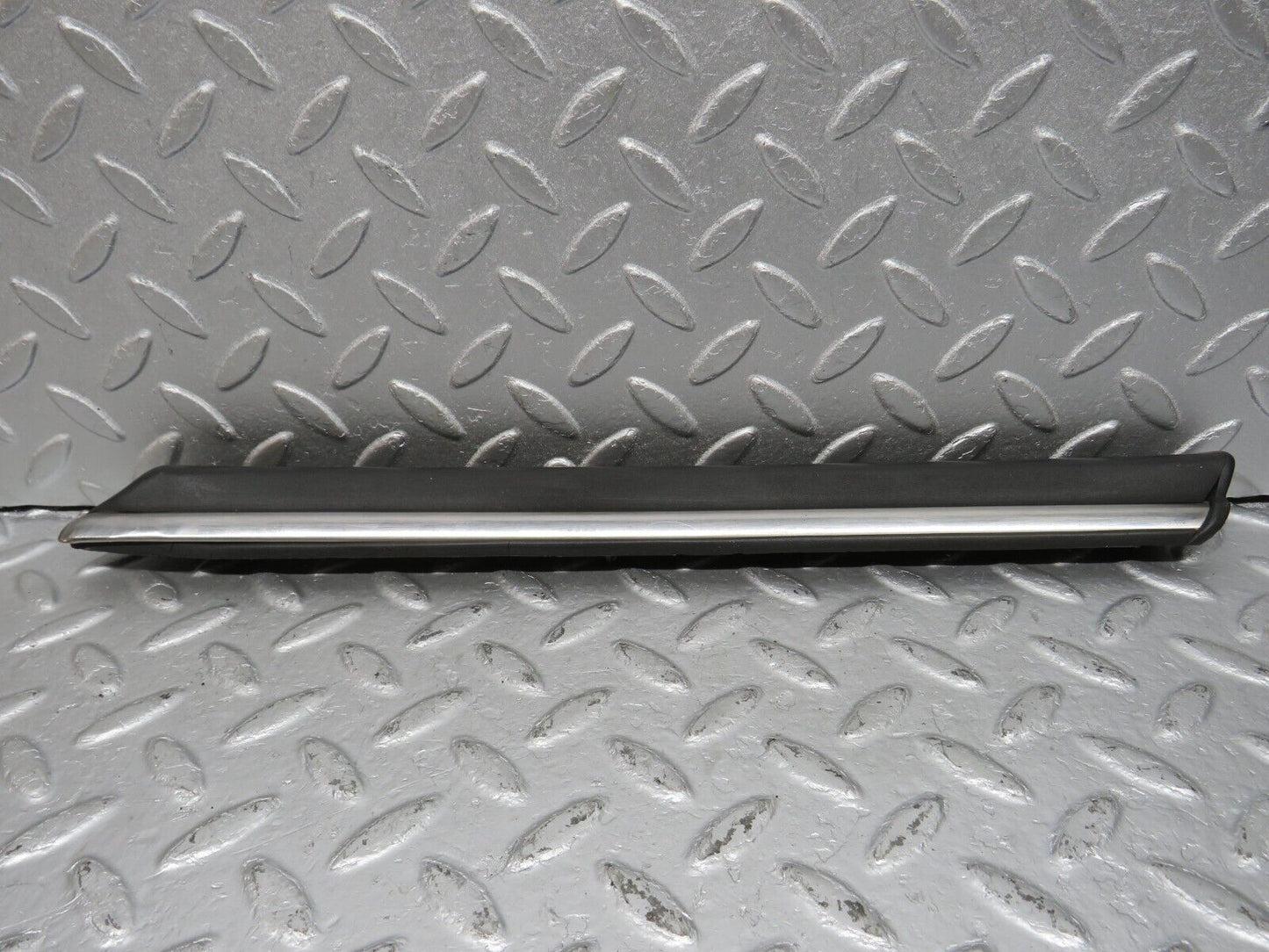 40125 Mercedes-Benz R107 350SL Coupe Front Right Wing Lower Trim