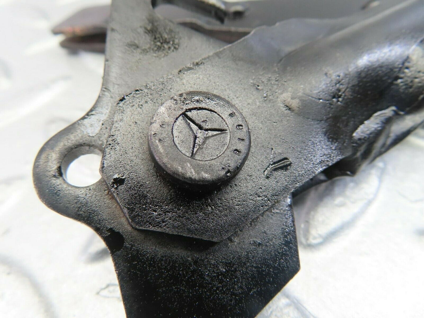 10020 Mercedes-Benz C123 230CE Coupe Handbrake Adjusting Handbrake Regulator